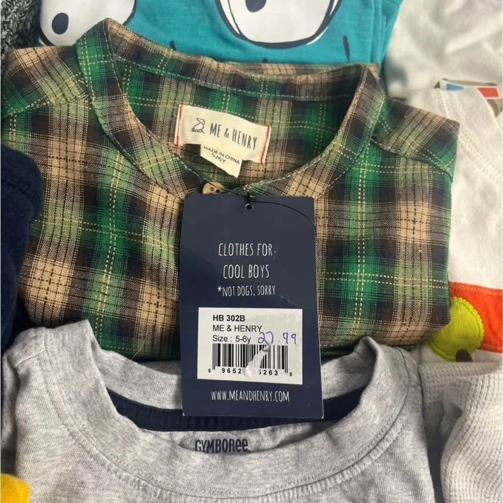 20 piece boys winter bundle size 5/6 mixed brands Nike Oshkosh Levi Gymboree